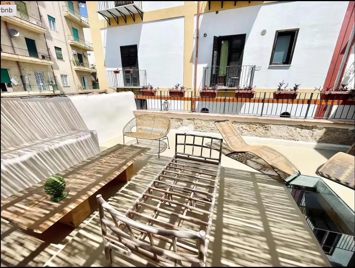 팔레르모 Duplex Townhouse With Gigantic Terrace 빌라 이탈리아